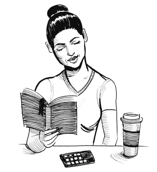漂亮的女孩在看书 喝咖啡 墨水黑白画 — 图库照片