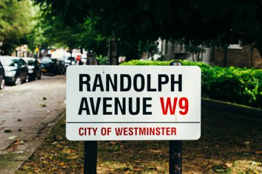 Randolph Avenue sokak tabelası, Londra