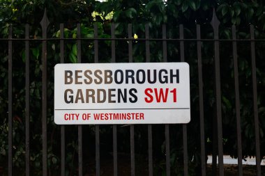 Bessborough Gardens isim işareti, Londra