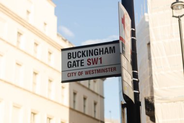 Buckingham Gate isim işareti, Londra