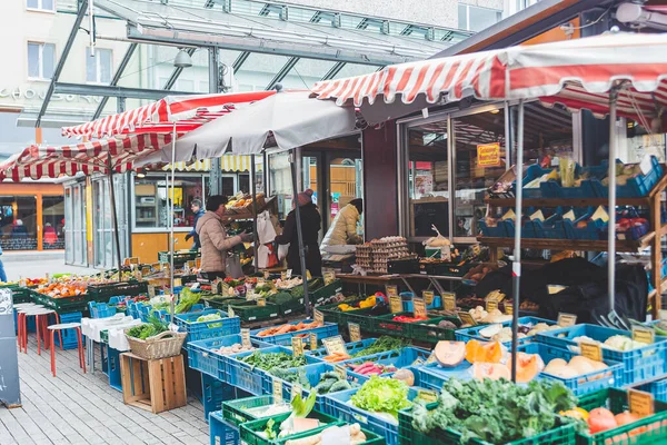 Wurzburg Germany Čerstvé Ovoce Zelenina Přepravkách Prodeji Místním Trhu Ulici — Stock fotografie