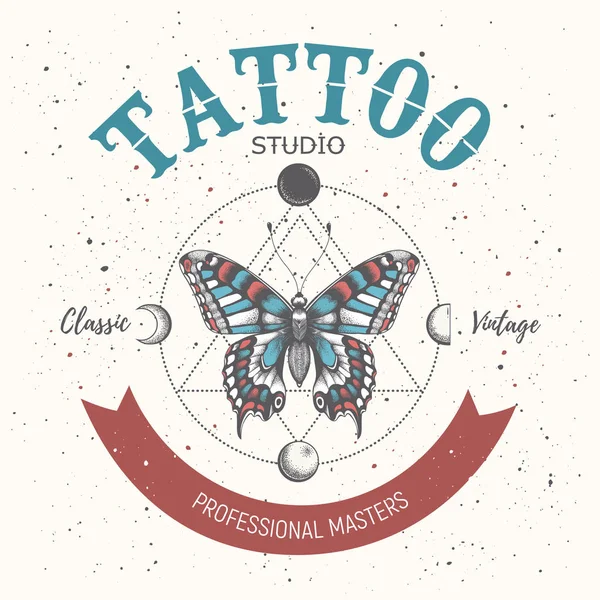 Banner para escola de tatuagem, estúdio, parlor.Professional masters. Illustre com borboleta, geometria triangular, fases da lua — Vetor de Stock