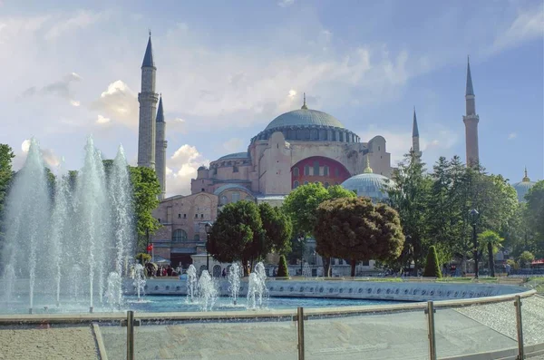 İstanbul, Türkiye'de bulunan Hajia Sofia Müzesi
