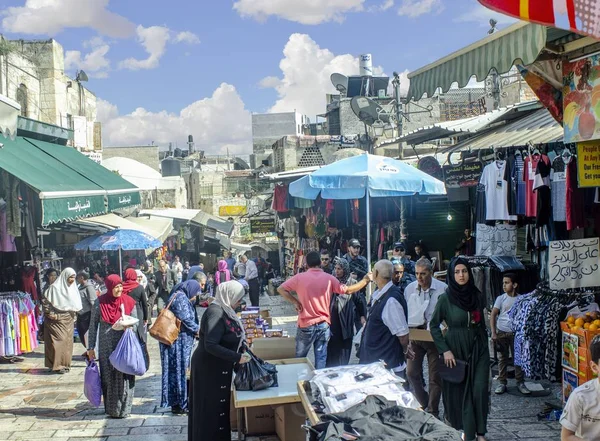 Rynek wewnątrz Brama Damasceńska Jerozolima, Izrael — Zdjęcie stockowe