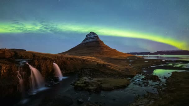 Timelapse Aurora Borealis Norrsken Över Kirkjufell Berg Island — Stockvideo