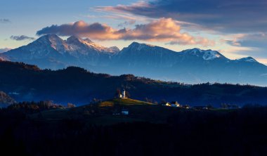 Sunrise, Sloveni, St. Thomas Kilisesi