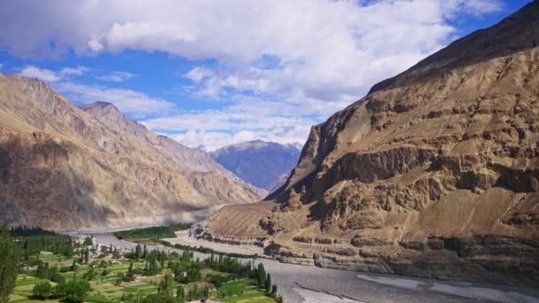 Luftaufnahme Des Dorfes Turtuk Diskit Jammu Und Kaschmir Indien — Stockvideo