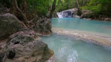 Erawan Şelalesi (dolly shot), Kanchanaburi, Tayland