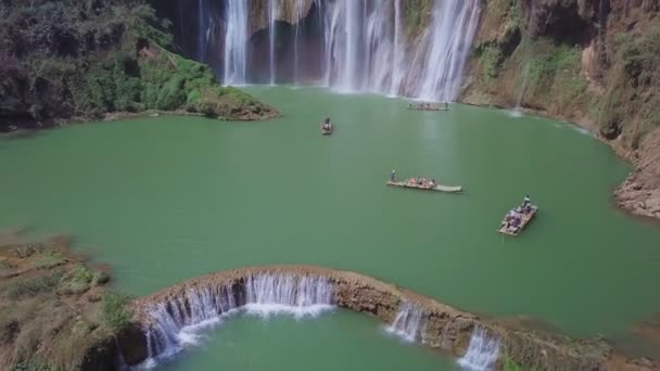 Полет Беспилотника Над Водопадом Цзюлун Лопине Юньнань Китай — стоковое видео