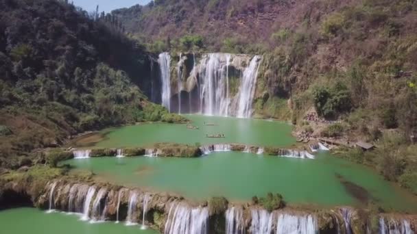 Luchtfoto Drone Vlucht Boven Jiulong Waterval Luoping Yunnan China — Stockvideo
