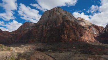 4K Zoom in Timelapse of Mountain in Zion National Park, Utah, ABD