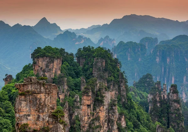 Εθνικό Δασικό Πάρκο Zhangjiajie Ηλιοβασίλεμα Wulingyuan Hunan Κίνα — Φωτογραφία Αρχείου