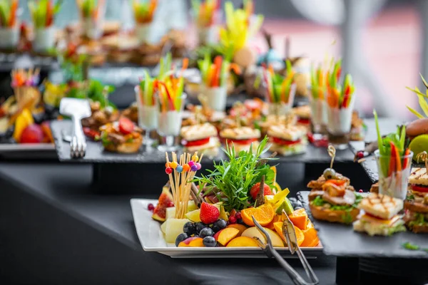 Catering-Service für Gäste. Luxusnahrung. VIP-Service — Stockfoto