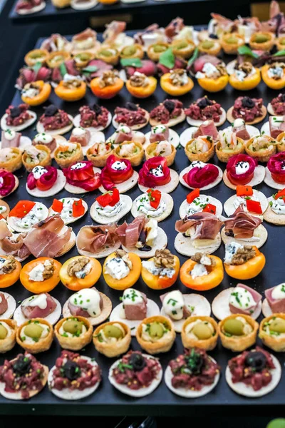 Catering service for guests. Luxury food. VIP service — Stock Photo, Image
