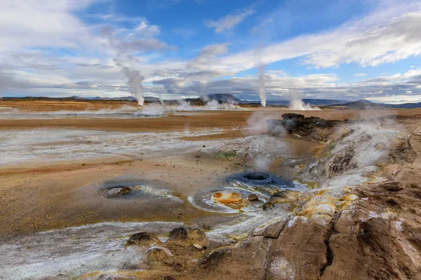 Дивовижний Ландшафт Півночі Ісландії Біля Озера Міватн Панорамний Вид Геотермальної — стокове фото