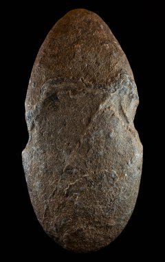 Taş ile çentikler tarih öncesi bir antik balıkçılık ağırlık olarak kullanmak için.