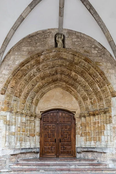 Kapı Romanesk Cepheli Basilica Santa Maria Del Concejo Llanes Asturias — Stok fotoğraf
