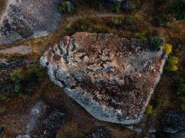Barruecos 'un Doğal Alanı' ndaki manzara. Malpartida de Caceres. Extremadura. İspanya.