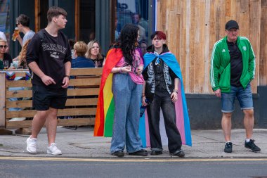 Glasgow 'un Onur Madalyası 19 Temmuz 2025. Glasgow, İskoçya sokaklarında. Kelvingrove Park 'tan başlayarak şehir merkezine gitti ve Barrowland Park' ta LGBTQ + insanları desteklemek için bitirdi..