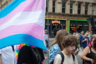 Glasgow 'un Onur Madalyası 19 Temmuz 2025. Glasgow, İskoçya sokaklarında. Kelvingrove Park 'tan başlayarak şehir merkezine gitti ve Barrowland Park' ta LGBTQ + insanları desteklemek için bitirdi..