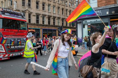 Glasgow 'un Onur Madalyası 19 Temmuz 2025. Glasgow, İskoçya sokaklarında. Kelvingrove Park 'tan başlayarak şehir merkezine gitti ve Barrowland Park' ta LGBTQ + insanları desteklemek için bitirdi. 
