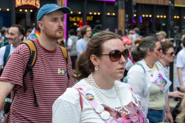 Glasgow 'un Onur Madalyası 19 Temmuz 2025. Glasgow, İskoçya sokaklarında. Kelvingrove Park 'tan başlayarak şehir merkezine gitti ve Barrowland Park' ta LGBTQ + insanları desteklemek için bitirdi. 