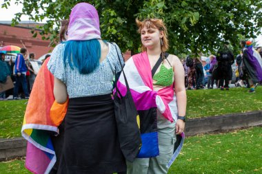 Glasgow 'un Onur Madalyası 19 Temmuz 2025. Glasgow, İskoçya sokaklarında. Kelvingrove Park 'tan başlayarak şehir merkezine gitti ve Barrowland Park' ta LGBTQ + insanları desteklemek için bitirdi. 