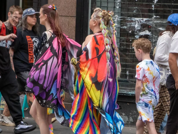 Glasgow 'un Onur Madalyası 19 Temmuz 2025. Glasgow, İskoçya sokaklarında. Kelvingrove Park 'tan başlayarak şehir merkezine gitti ve Barrowland Park' ta LGBTQ + insanları desteklemek için bitirdi. 