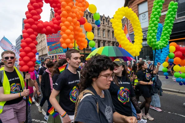 Glasgow 'un Onur Madalyası 19 Temmuz 2025. Glasgow, İskoçya sokaklarında. Kelvingrove Park 'tan başlayarak şehir merkezine gitti ve Barrowland Park' ta LGBTQ + insanları desteklemek için bitirdi..