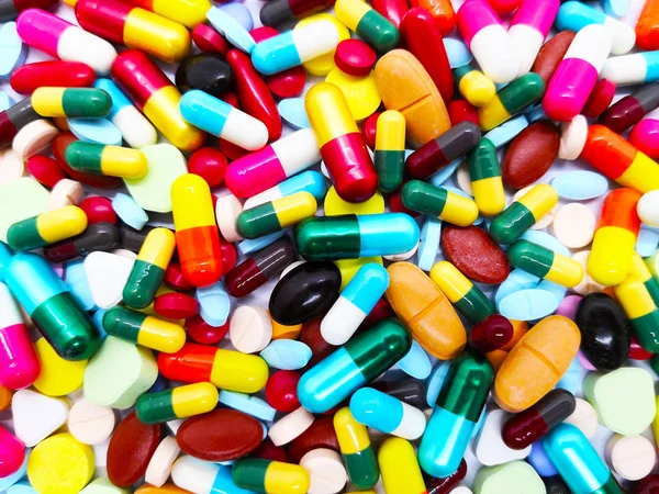 Birçok Renkli Hap Tablet Kapsüller Tıbbi Ilaç Uyuşturucu Kullanımı Aşırı — Stok fotoğraf