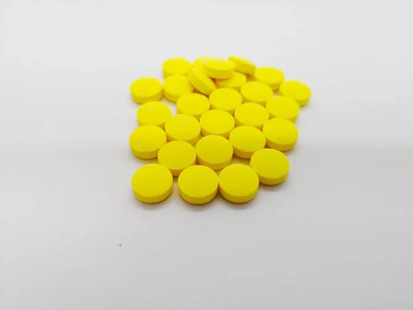 Koncept Léky Zdravotní Péče Mnoho Žluté Tabletky Metronidazolu 200 Izolované — Stock fotografie