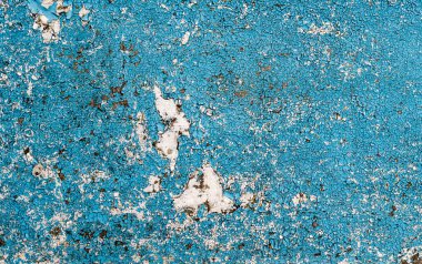 doku duvar eski mavi boya izleri ile