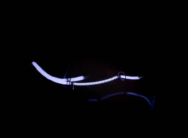 Espiral Brilhante Escuro Perto — Fotografia de Stock