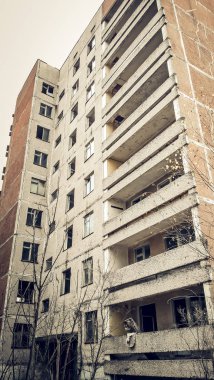 terk edilmiş boş ıssız ev Chernobyl Ukrayna