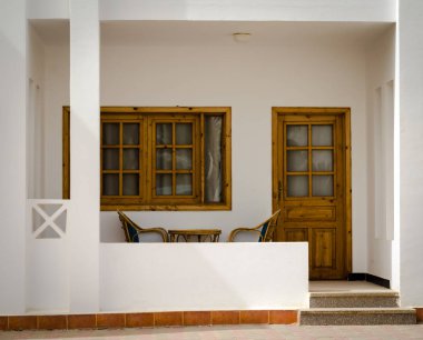 sandalye ve masa Mısır Dahab Güney s beyaz tatil evi