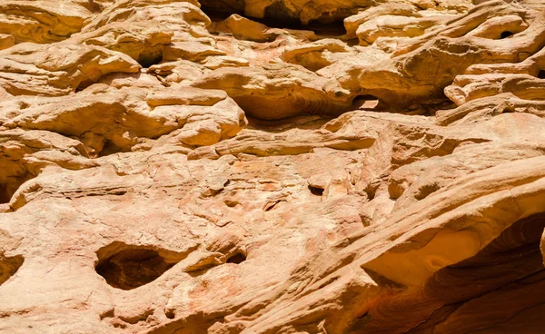 Υφή της πορτοκαλί πέτρα βράχου σε ένα χρωματιστό φαράγγι εσωτερικη — Φωτογραφία Αρχείου