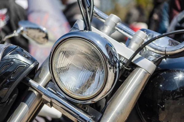 Helikopter berkilau chrome headlight closeup — Stok Foto