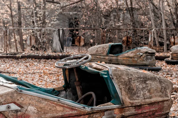 Viejo parque de atracciones en Chernobyl Ucrania — Foto de Stock