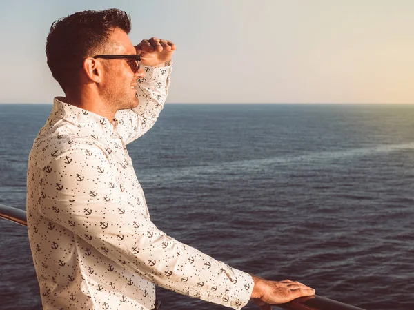 Attractive Man White Shirt Patterns Form Anchors Top Deck Cruise — Stock Photo, Image