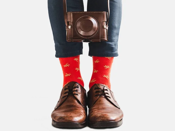 Office Manager Stylové Boty Modré Kalhoty Světlé Barevné Ponožky Vinobraní — Stock fotografie