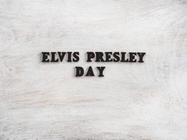 Elvis Presley Günü için güzel tebrik kartı