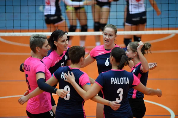 Kaposvar Hungria Dezembro 2018 Jogadores Palota Celebram Jogo Voleibol Campeonato — Fotografia de Stock