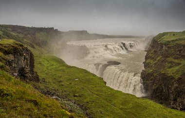 İzlanda-Gullfoss şelaleler. İzlanda Temmuz 2016