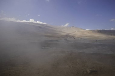 Jeotermal Vadisi Hverir. İzlanda'nın sıradışı ay manzaralar