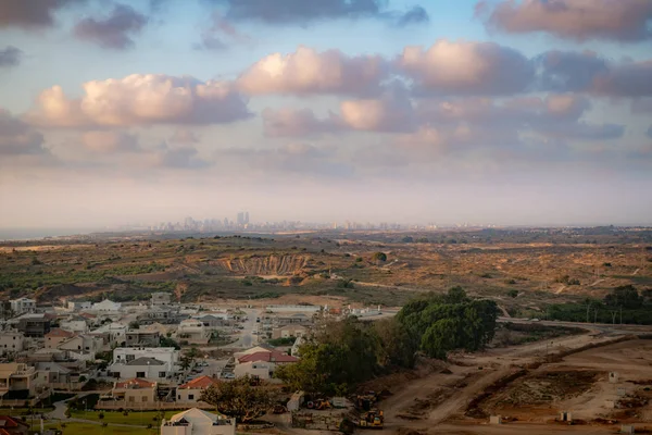 Ev yapımı için yeni bir arazi. İsrail Ashkelon Temmuz 2019
