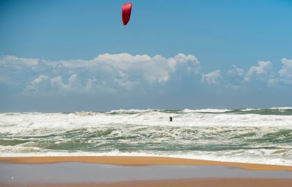 Kitesurf Hombre Hace Deporte Con Una Cometa Israel Ashkelon Mayo —  Fotos de Stock