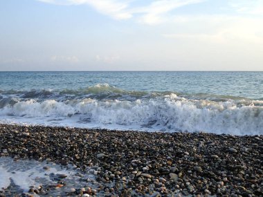 Karadeniz dalgaları. Abhazya.