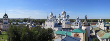 Kremlin. Panorama. Rostov, Yaroslavl bölgesindeki Ortodoks kiliseleri. Rusya.