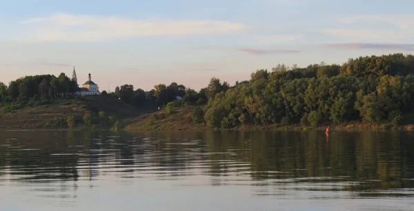 Tutaev Şehir Görünümünü Volga Sol Kıyısında — Stok fotoğraf