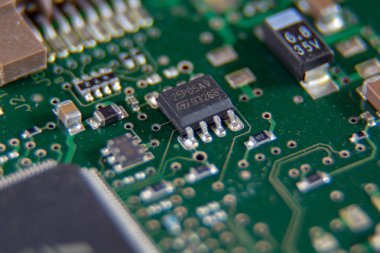   elektronik makro dünya